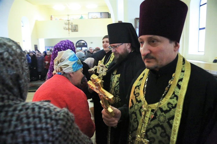 Епископ Серафим совершил чин прощения в Никольском кафедральном соборе Бобруйска
