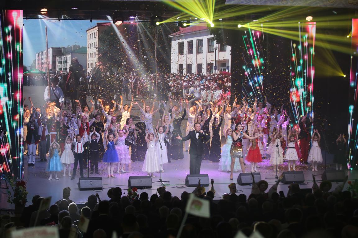 Могилевская область отметила свое 80-летие. Бобруйчане присоединились к торжеству (фоторепортаж)