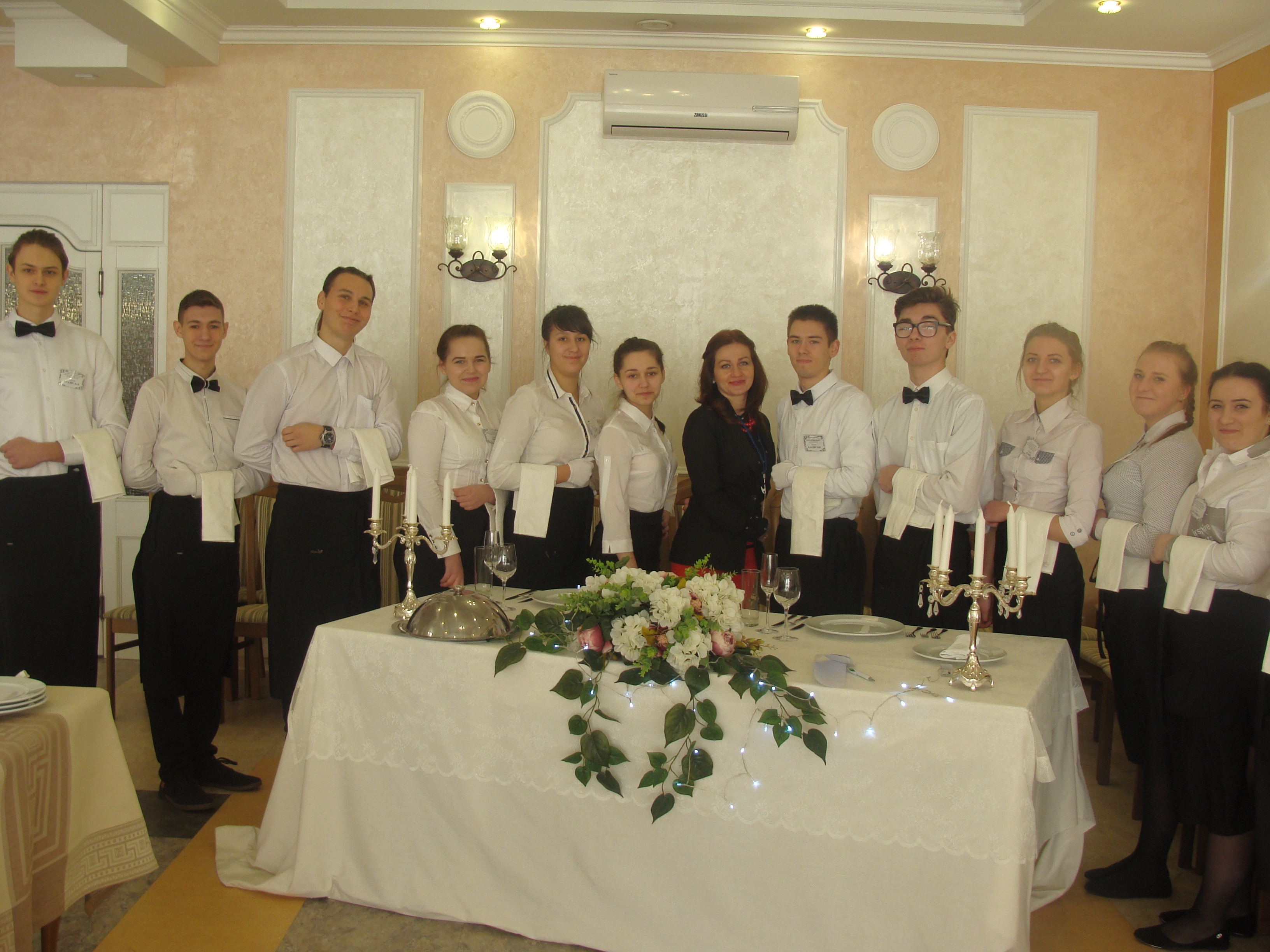 Бобруйчанка приняла участие в конкурсе профессионального мастерства среди официантов