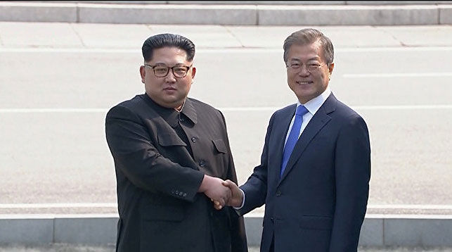 Лидеры Республики Корея и КНДР приступили к переговорам