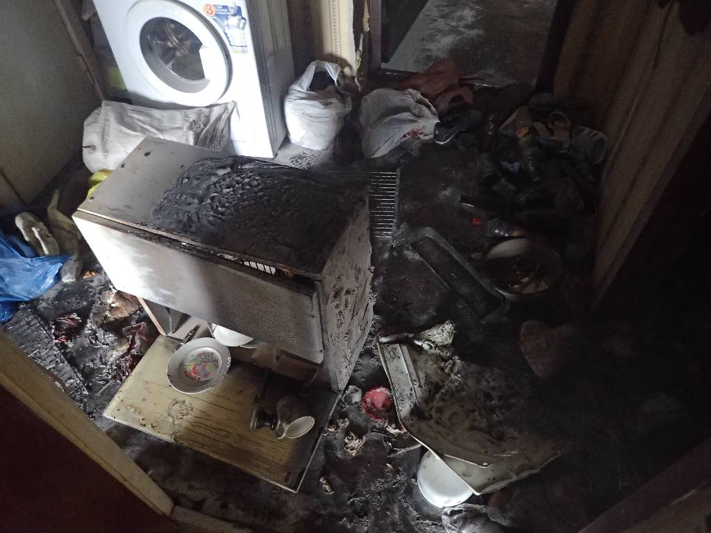Из-за пожара в Бобруйске из общежития эвакуировали 9 человек