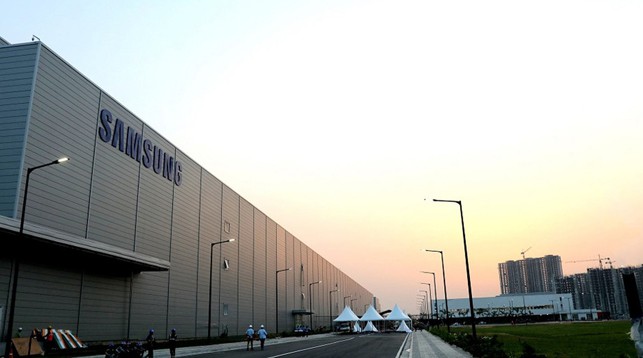 В Индии открылась крупнейшая в мире фабрика по производству смартфонов
