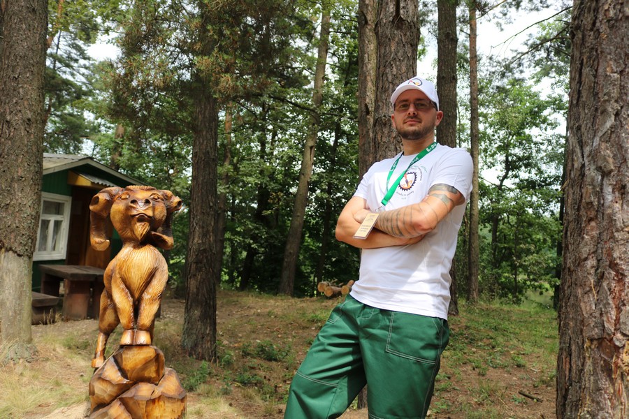 Первый республиканский конкурс-пленэр «Перевоплощение дерева» прошел в Бобруйском районе