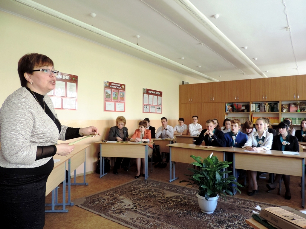 Бобруйские ветераны педагогического труда и историки-краеведы встретились с будущими учителями