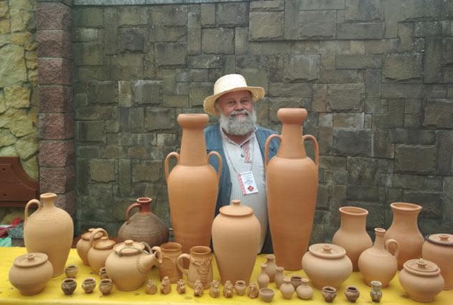 Ремесленники Могилевской области победили в конкурсе по керамике на «Славянском базаре»