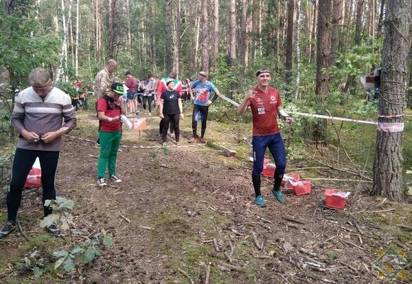 В спортивном ориентировании на местности соревновались спасатели страны в Бобруйском районе