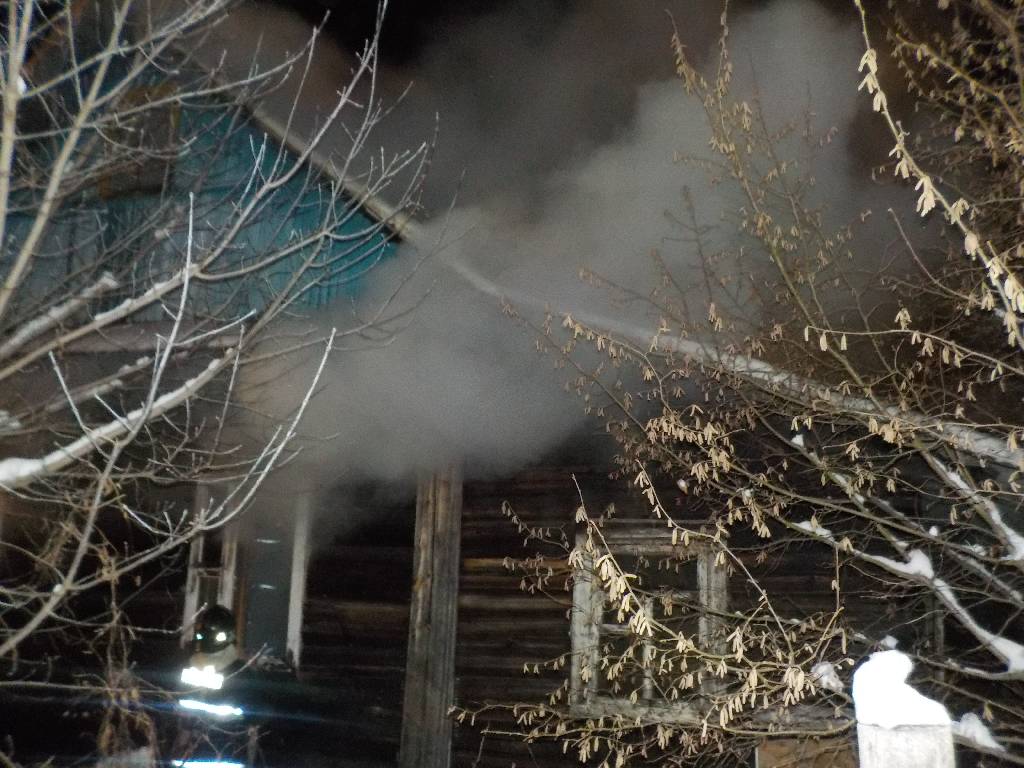 Сосед спас хозяйку горящего дома в Бобруйске