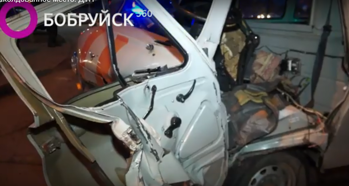 На главой магистрали Бобруйска скорая столкнулась с иномаркой (видео)