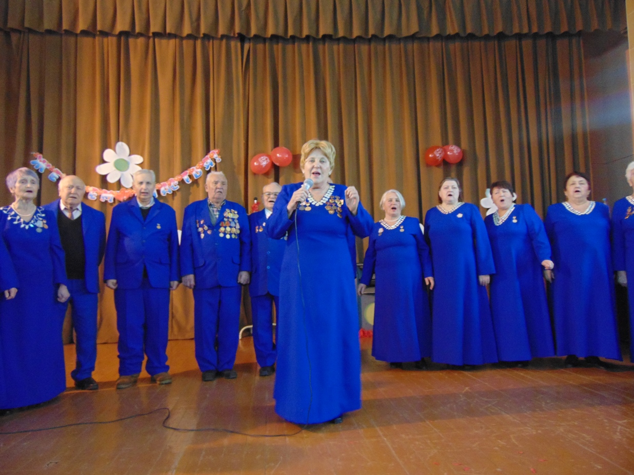 «Дорожите миром, дорожите!»: старейший хор Бобруйска подарил зрителям концерт