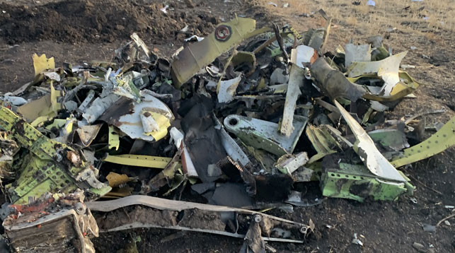 Черные ящики с разбившегося в Эфиопии Boeing доставлены во Францию
