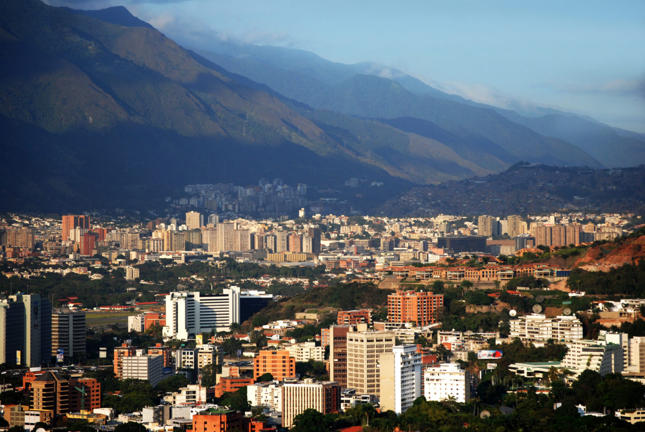 В Венесуэле возобновляется трудовая деятельность после массового отключения электроэнергии