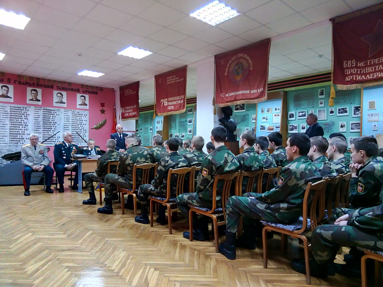 76-ю годовщину образования 5-ой гвардейской Краснознаменной танковой армии отметили в Бобруйске