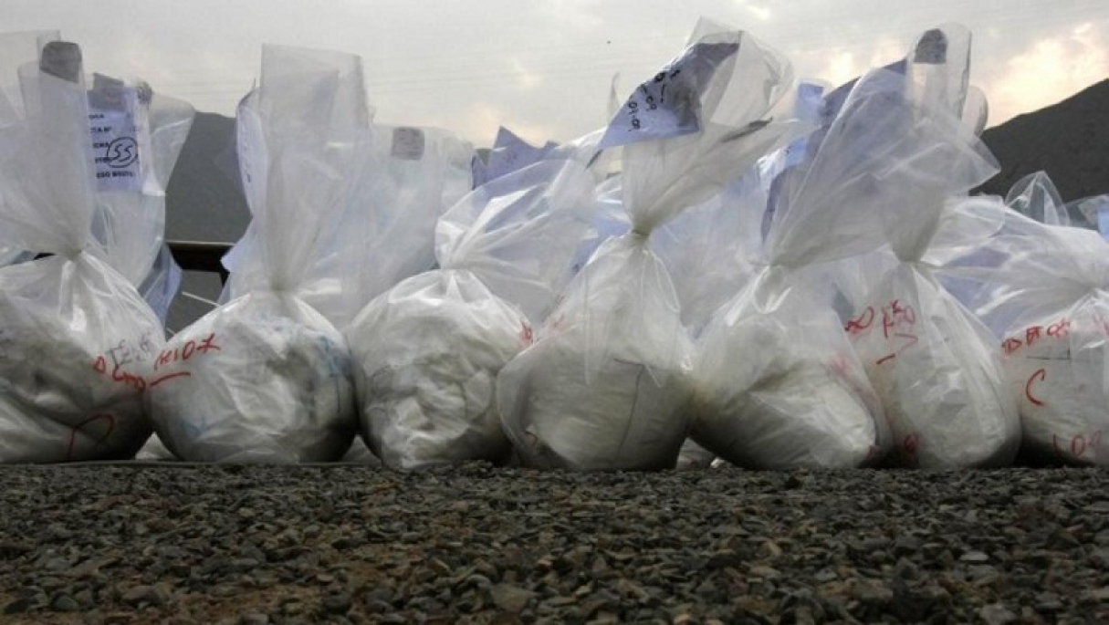 На берег Черного моря вынесло 130 килограммов кокаина
