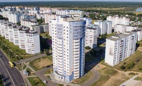 В Бобруйске, упав с многоэтажки, разбился парень