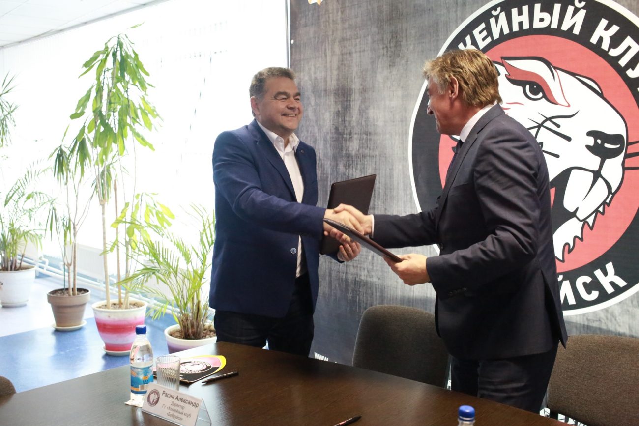 Договор о сотрудничестве подписали медиахолдинг «Бабруйскае жыццё» и спортивный комплекс «Бобруйск-Арена»