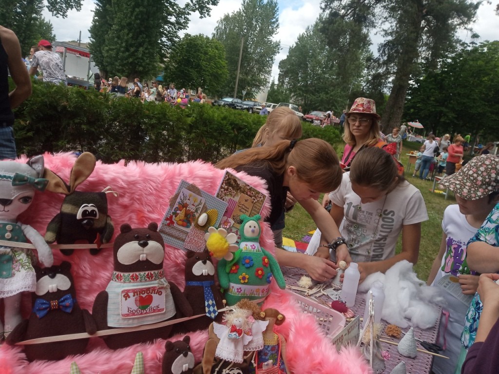 В микрорайоне «Киселевичи» отметили День защиты детей
