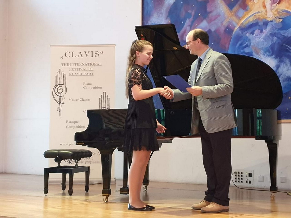 Юная пианистка из Бобруйска стала призёром Международного конкурса в Германии
