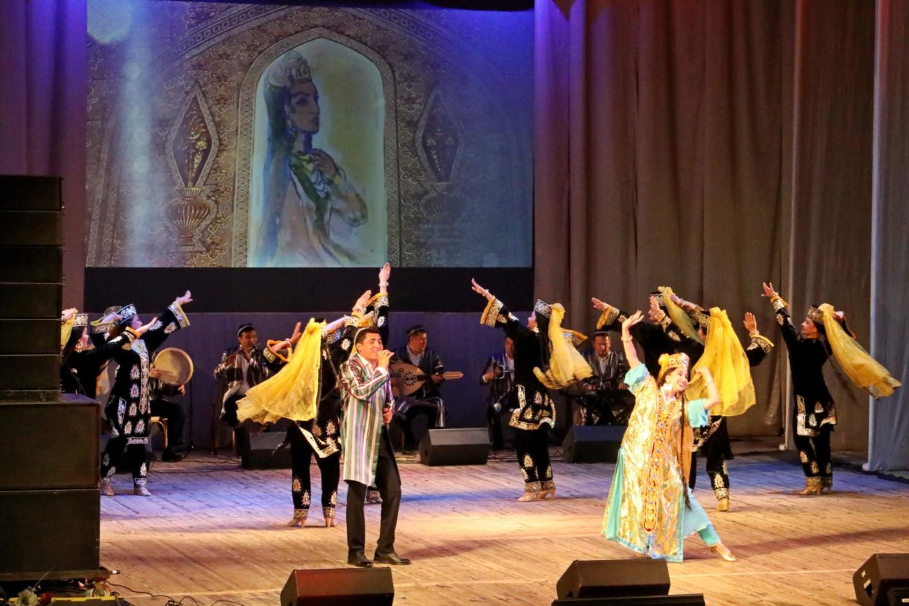 В Бобруйске прошел концерт мастеров искусств Узбекистана
