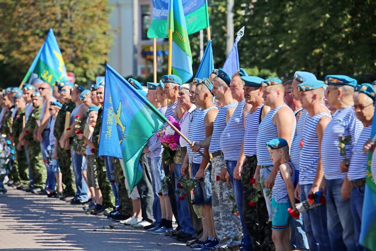 2 августа в Бобруйске пройдут мероприятия, посвященные Дню десантников и сил специальных операций