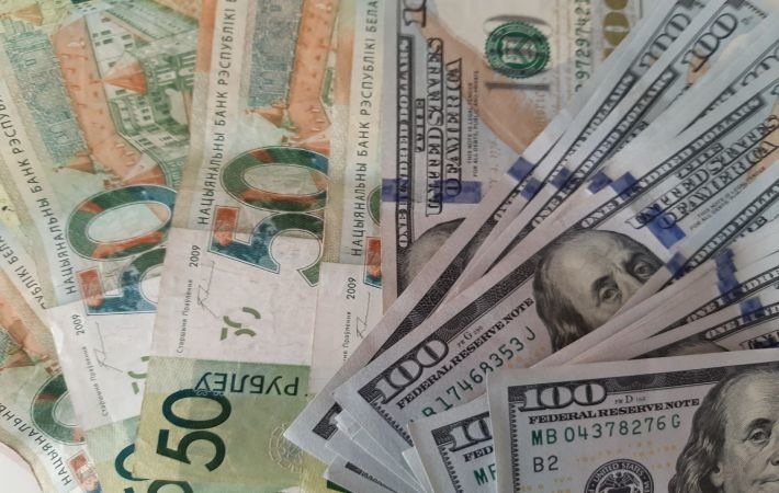 На торгах 20 сентября белорусский рубль укрепился