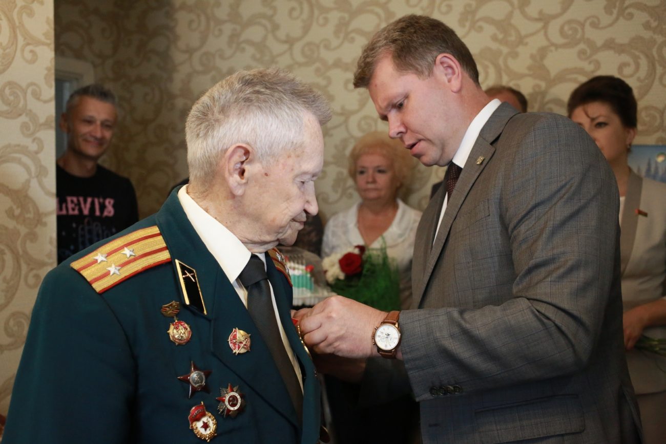 Ветеран Великой Отечественной войны Семен Серебренников отметил 95-летие