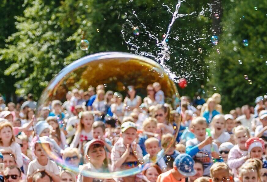 22 сентября в городском парке пройдет фестиваль мыльных пузырей и красок ColorFest