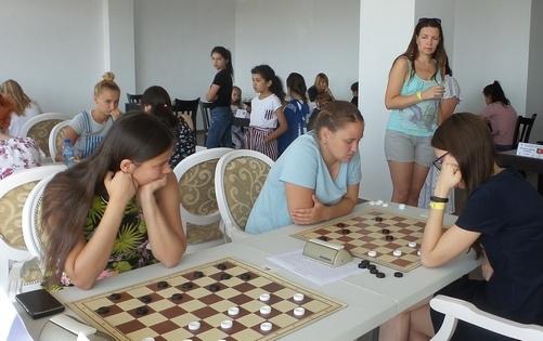 Бобруйчанка завоевала «серебро» и «бронзу» на чемпионате мира по русским шашкам
