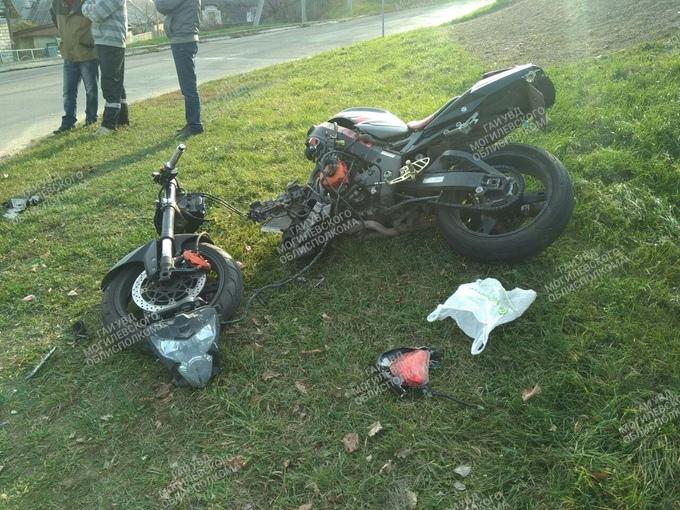 Мотоцикл в Бобруйске при обгоне столкнулся с автомобилем