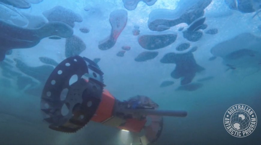 NASA испытало в Антарктиде подводный планетоход (видео)
