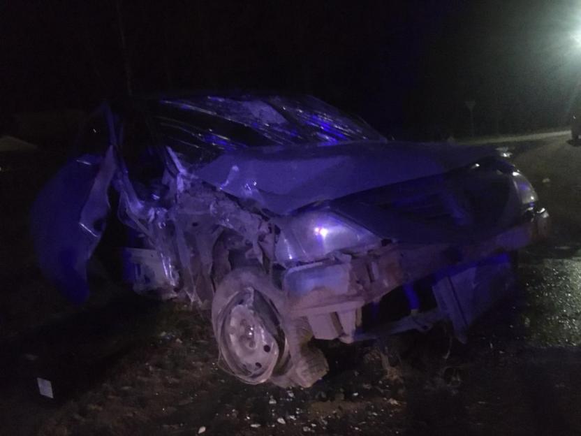 Легковушка в Бобруйске врезалась в столб, пострадал водитель