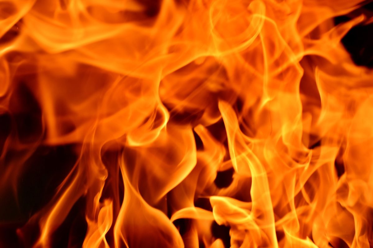 Из-за пожара на заводе в Осиповичах эвакуировали 25 работников