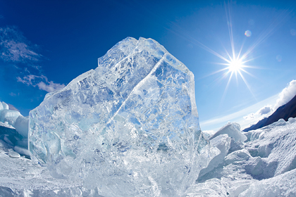 В тающих льдах нашли неизвестные древние вирусы
