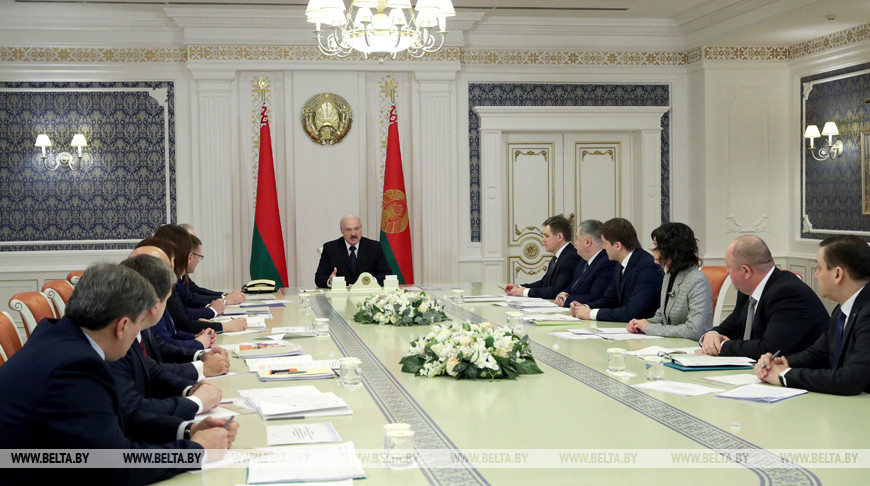 Об информационном суверенитете, вызовах и честном разговоре с людьми — Лукашенко высказался о работе госСМИ