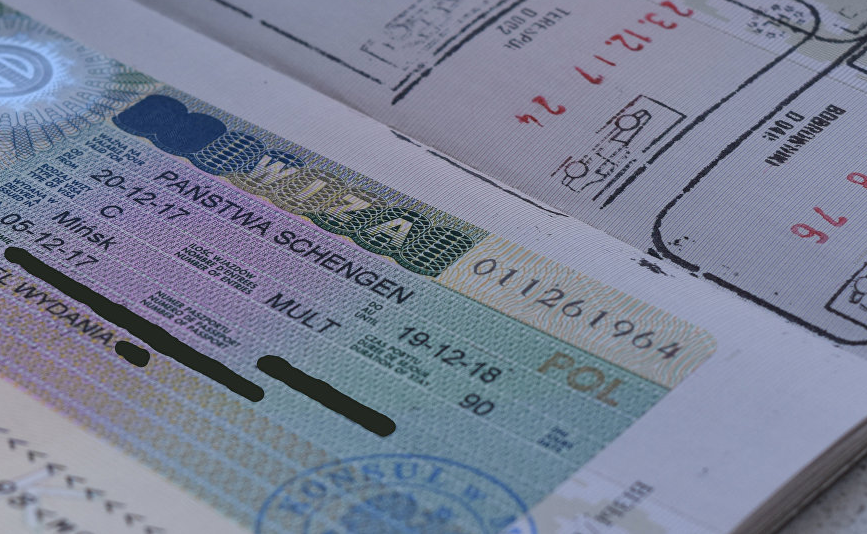 Шенгенские визы подорожали для белорусов, но это временно