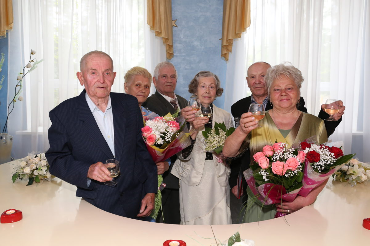 ТЦСОН Первомайского района ищет семейные пары, отмечающие 50 и более лет совместной жизни