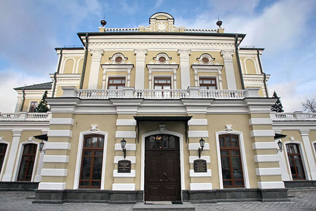 Купаловский театр планирует продолжить онлайн-показы спектаклей