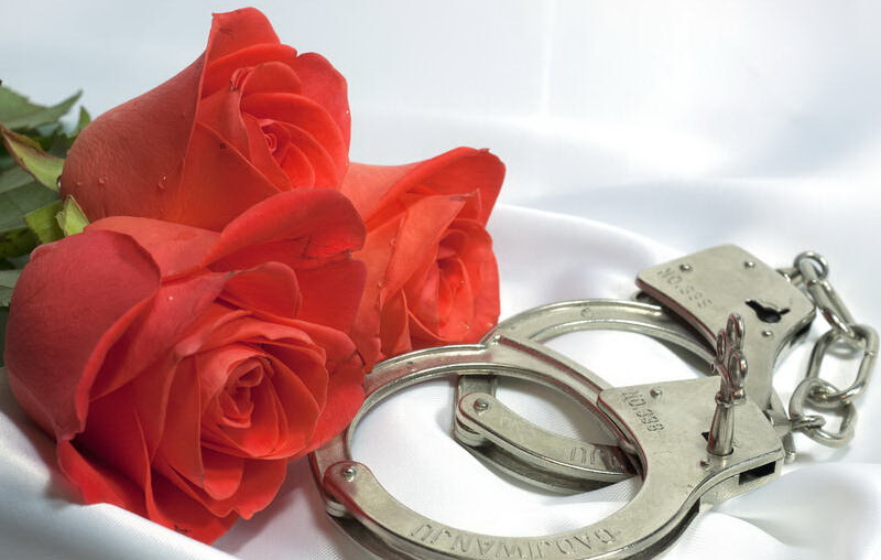 В Бобруйске мужчина ограбил цветочный магазин, чтобы подарить жене букет