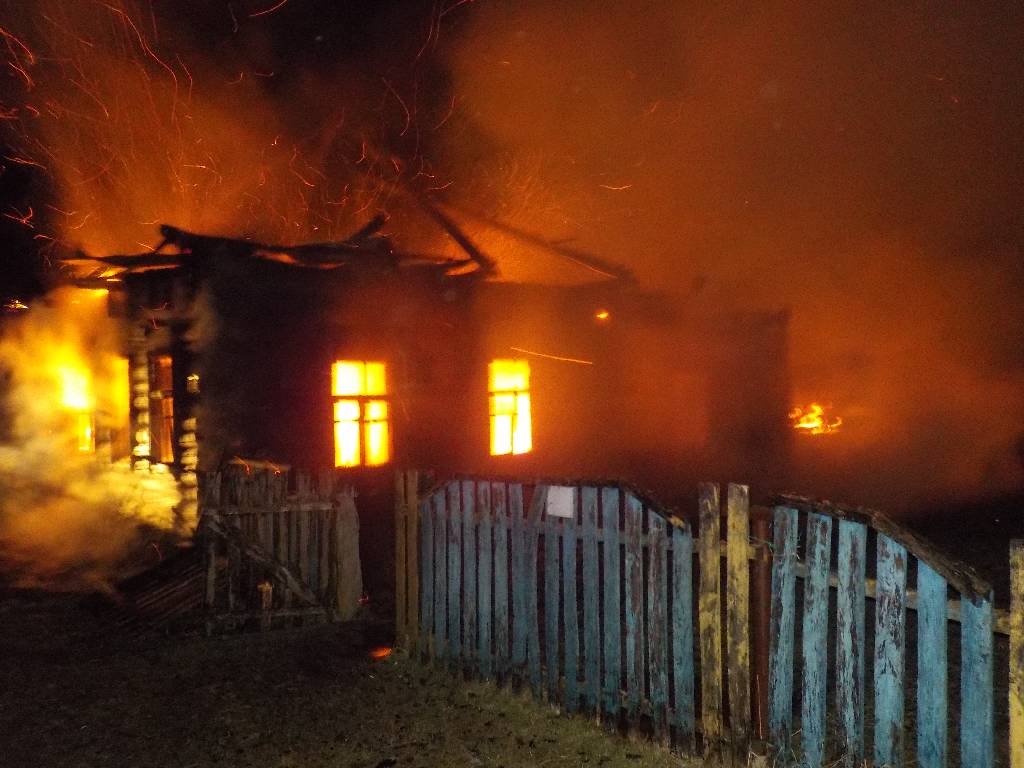 В Бобруйском районе горел дом. Возможно, это был поджог