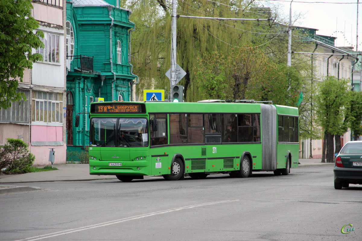 В Бобруйске движение автобусов №13а и №13в отдельными рейсами продлевается до кладбища д. Ломы