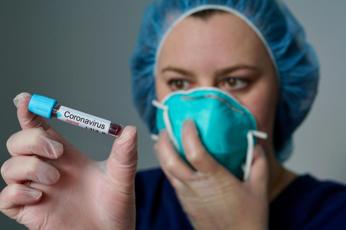 Более 518 тысяч заразившихся коронавирусом выявили в мире за сутки