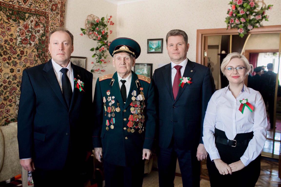 Поздравили ветерана Великой Отечественной войны Бориса Музалевского