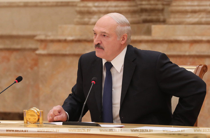 Лукашенко: мы создали суверенное государство, и мы эту страну никому не отдадим
