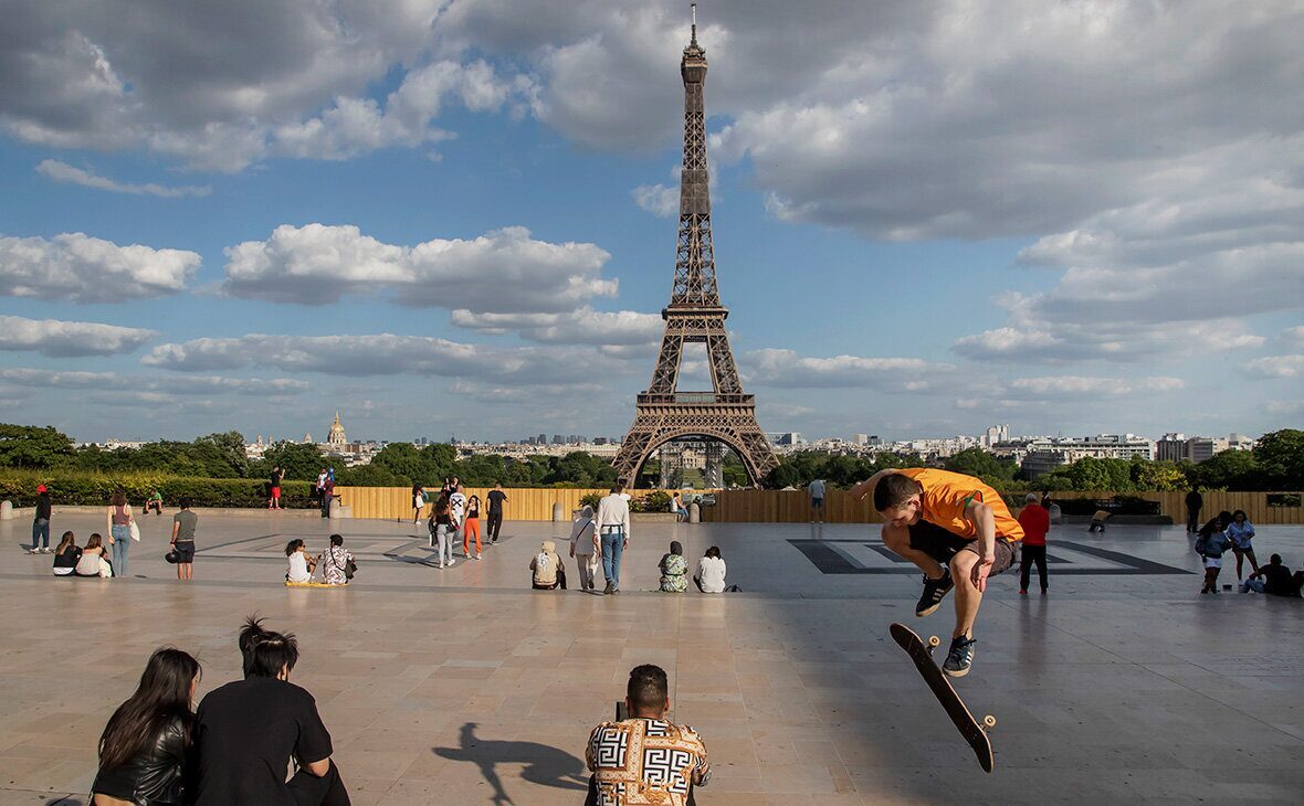 Во Франции начался очередной этап снятия ограничительных мер