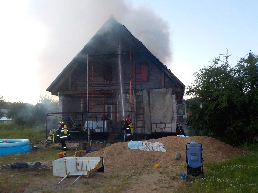 Автономный пожарный извещатель спас семью с детьми в Бобруйском районе