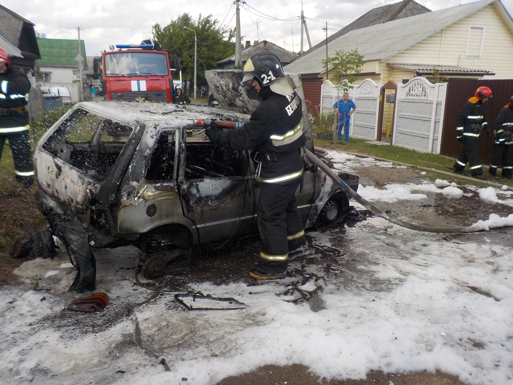 Два автомобиля сгорели в Бобруйске за день