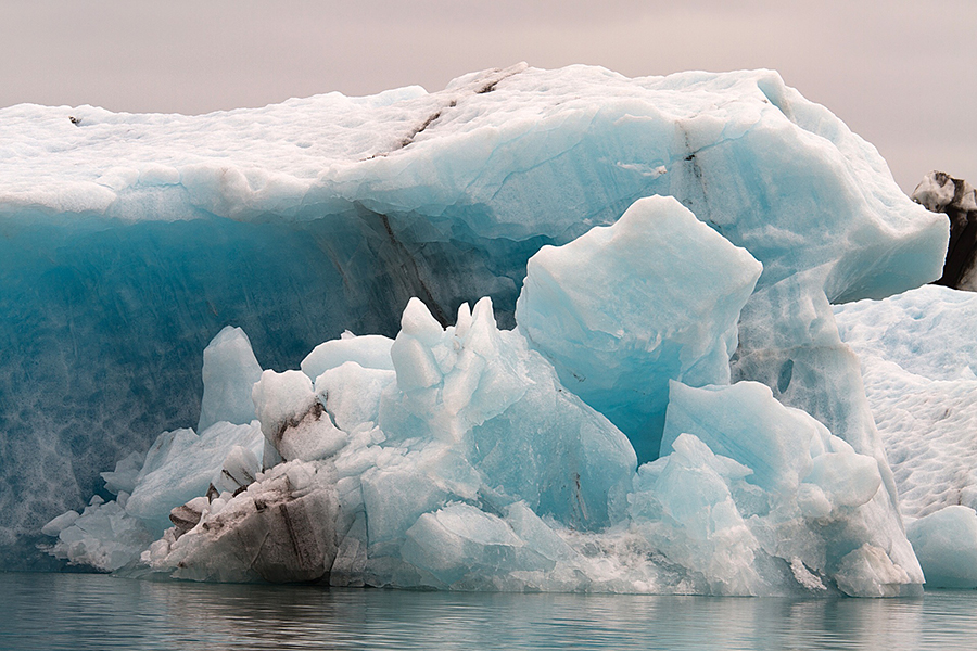 В Исландии оттаял самолет, врезавшийся в ледник 76 лет назад