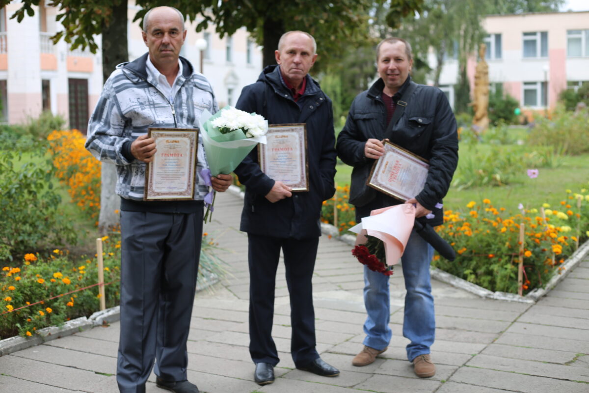 В Бобруйске наградили лучших работников лесной промышленности  (Фоторепортаж)