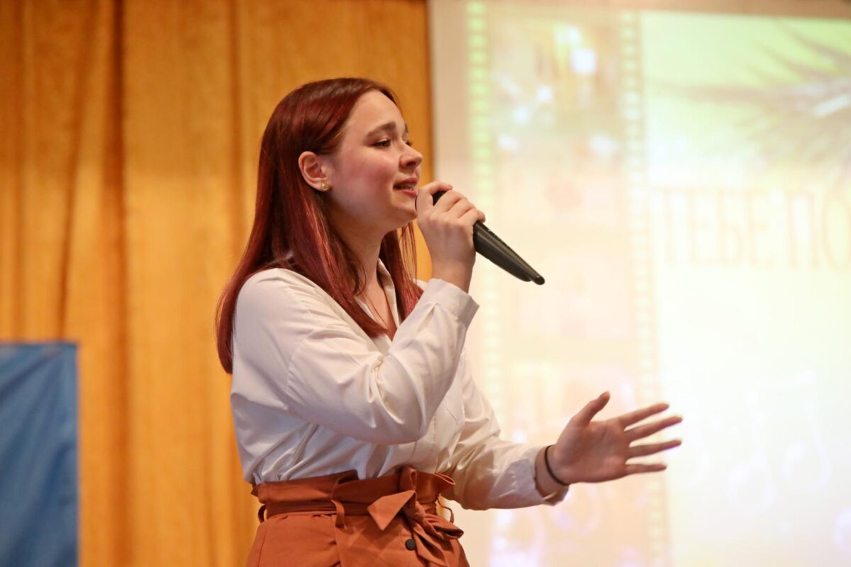 «Тебе пою, Бобруйск!»: конкурс исполнителей собрал молодые таланты