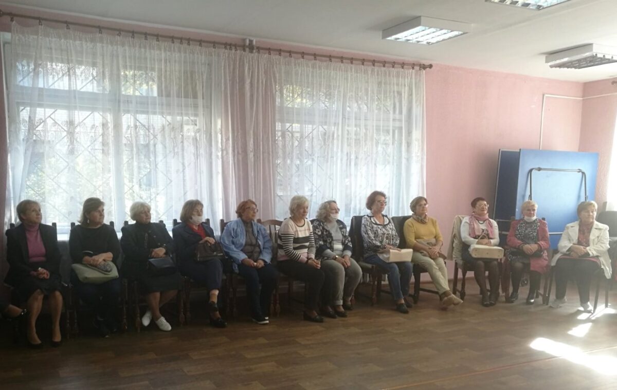 В Бобруйске прошел мастер-класс «Красота вне времени»