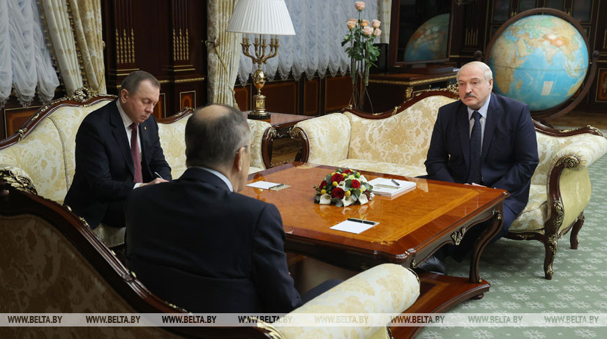 Лукашенко о белорусско-российских отношениях: надо говорить не о перезагрузке, а об их усилении